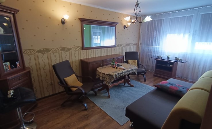 mieszkanie na sprzedaż - Jelcz-Laskowice